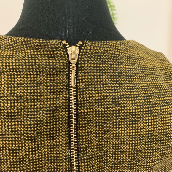 H&M Peplum Top With Fitted MIDI Slit Back Skirt - Picture 4 of 10